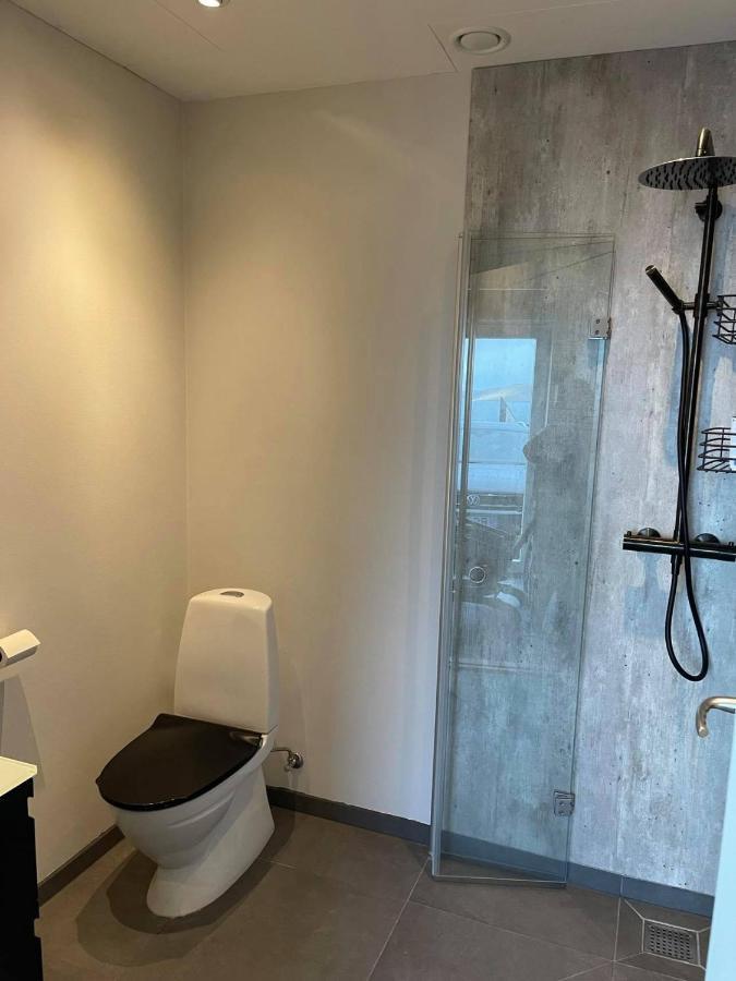 Modern Apartment With City & Oceanside View Torshavn Ngoại thất bức ảnh